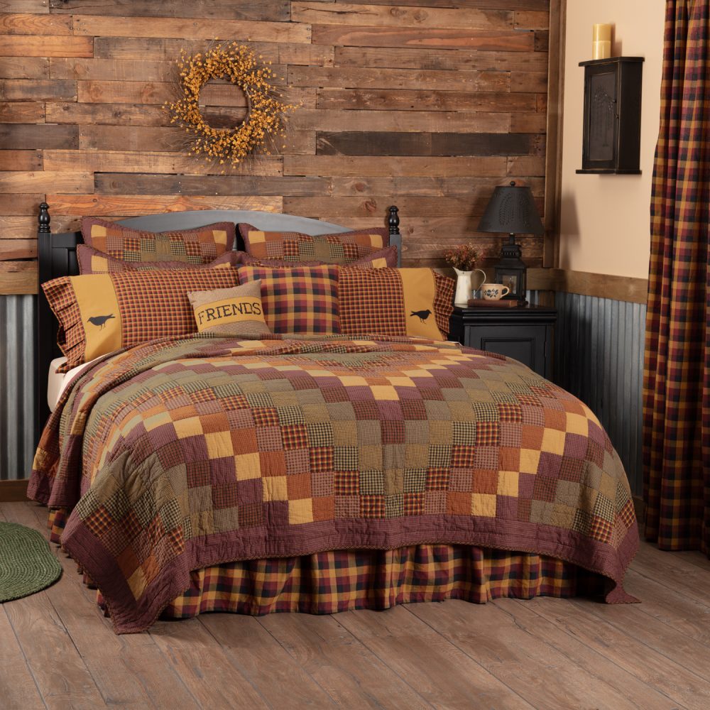 Heritage Farms Luxury King Quilt 120Wx105L