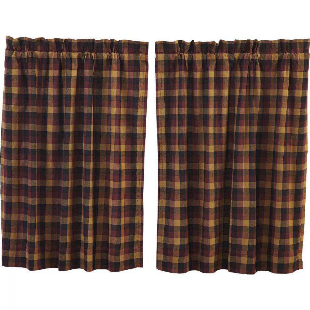 Heritage Farms Primitive Check Tier Set of 2 L36xW36