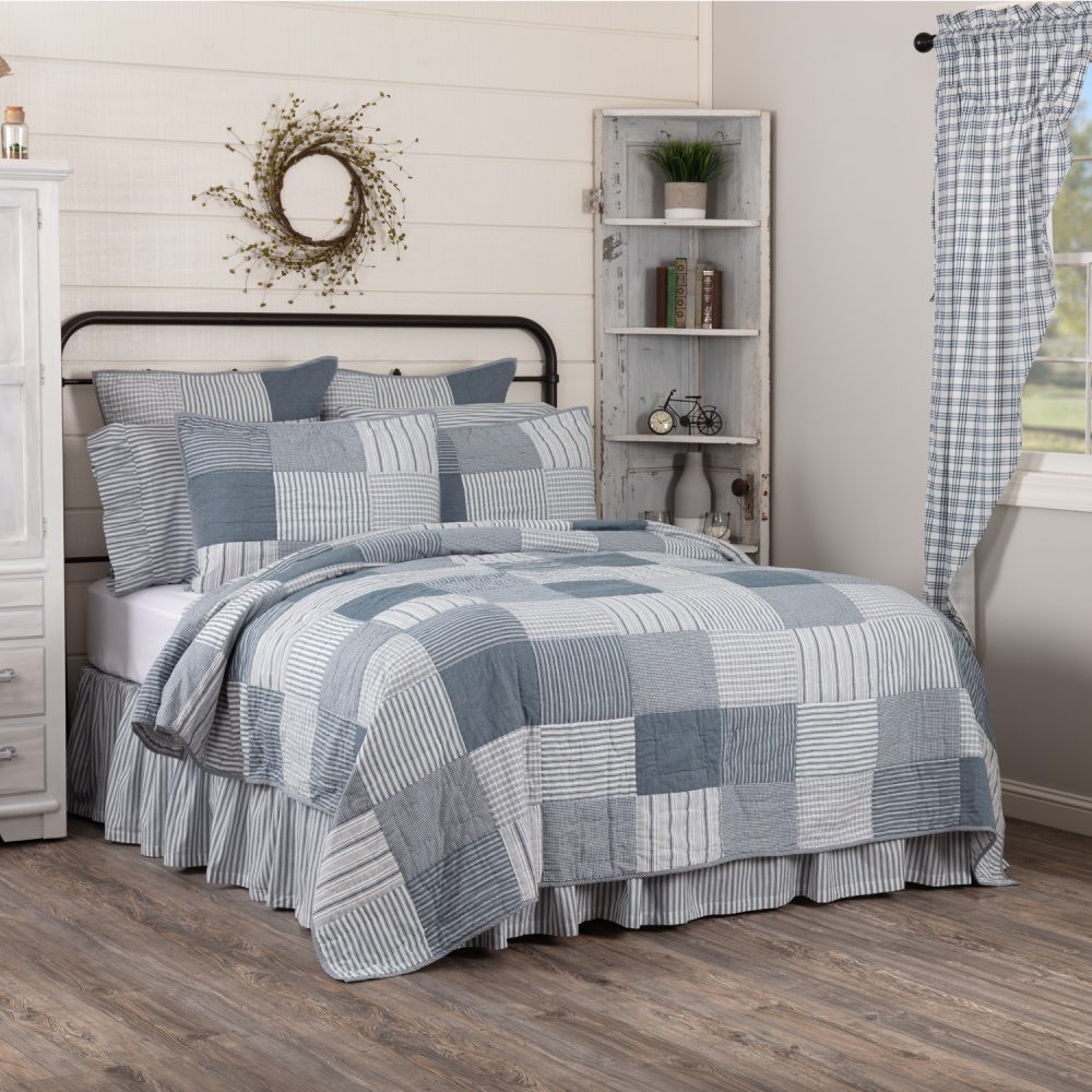 Sawyer Mill Blue Luxury King Quilt 120Wx105L