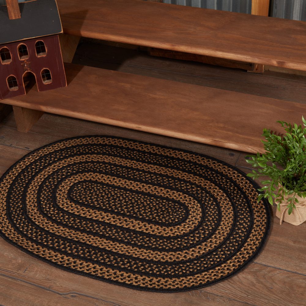 Black & Tan Jute Rug Oval 24x36