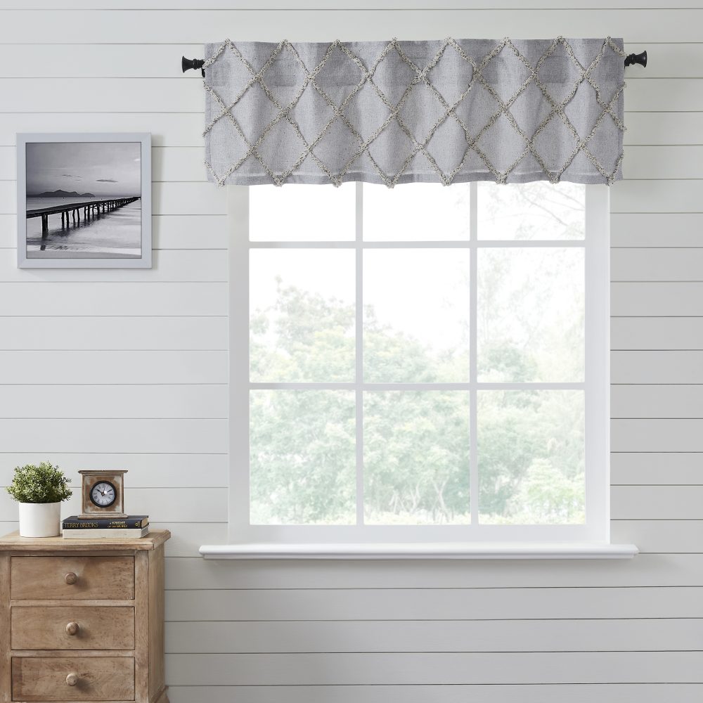 Frayed Lattice Creme & Black Valance 16x60