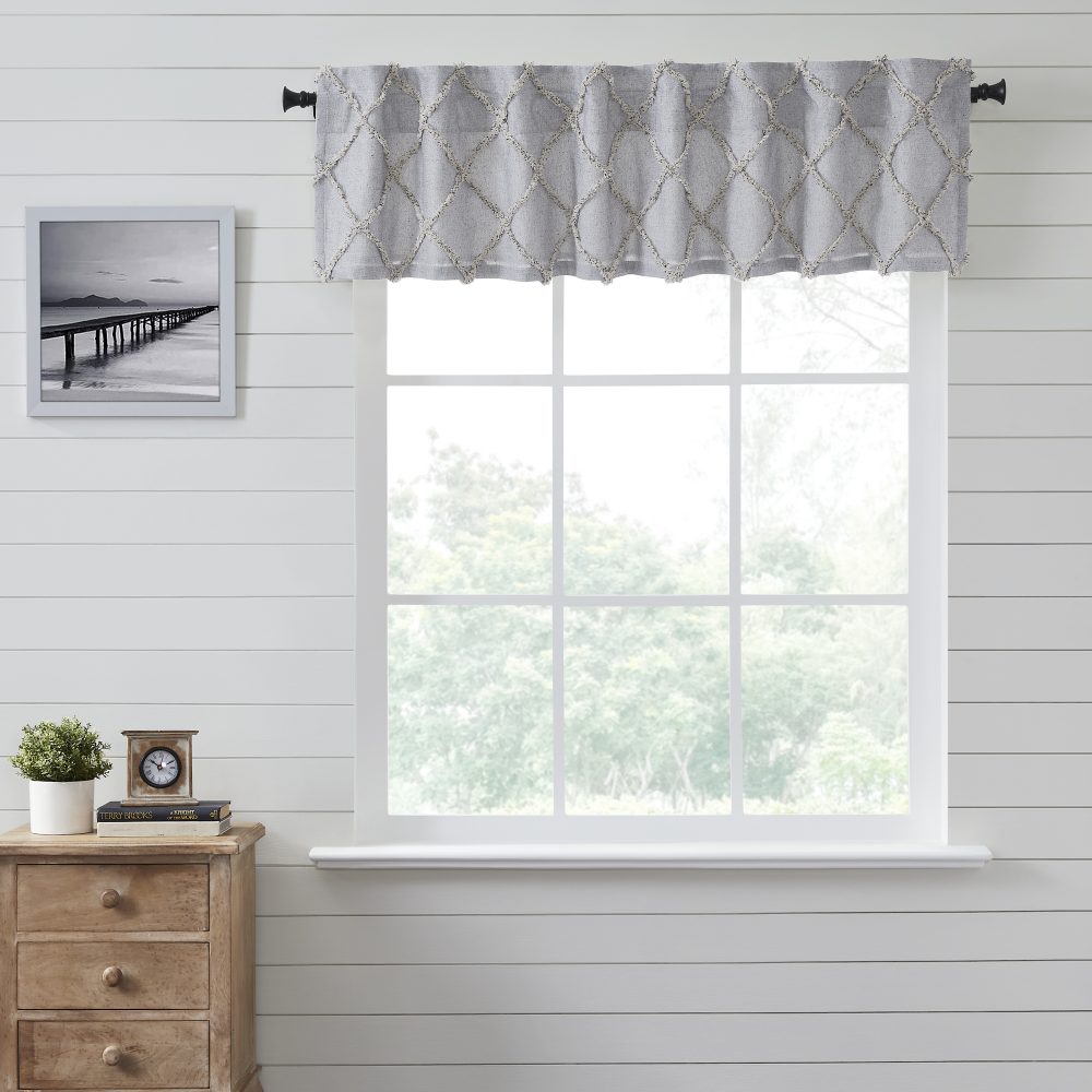 Frayed Lattice Creme & Black Valance 16x72