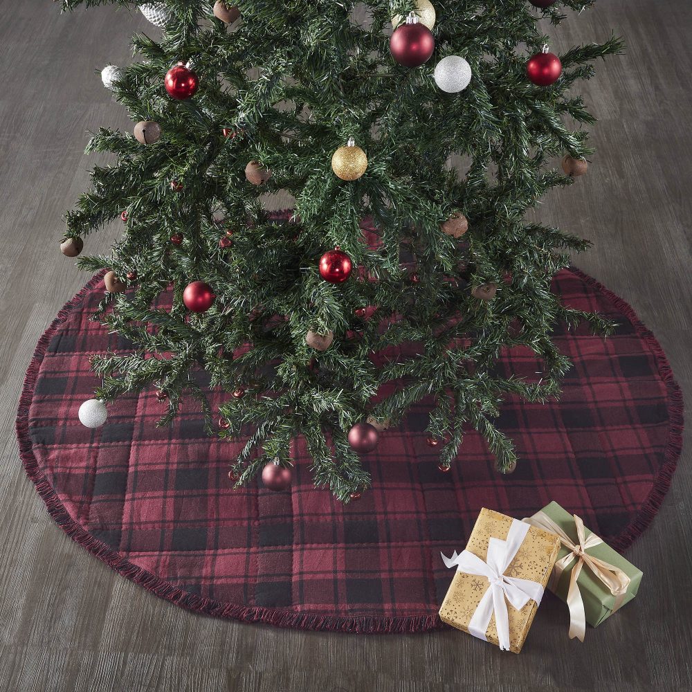 Cumberland Red Black Plaid Tree Skirt 48