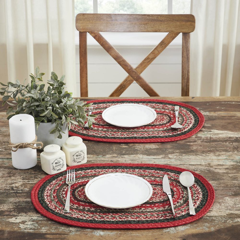 Forrester Indoor/Outdoor Oval Placemat 13x19