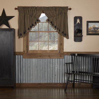 Black Star Scalloped Prairie Swag Set of 2 36x36x18