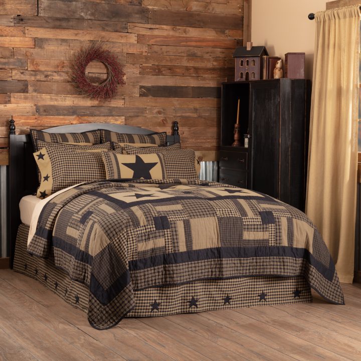 Black Check Star Luxury King Quilt 120Wx105L