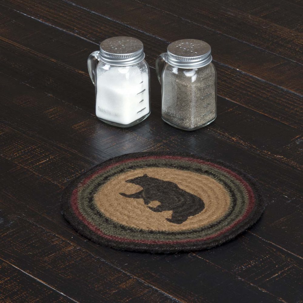 Wyatt Stenciled Bear Jute Trivet 8