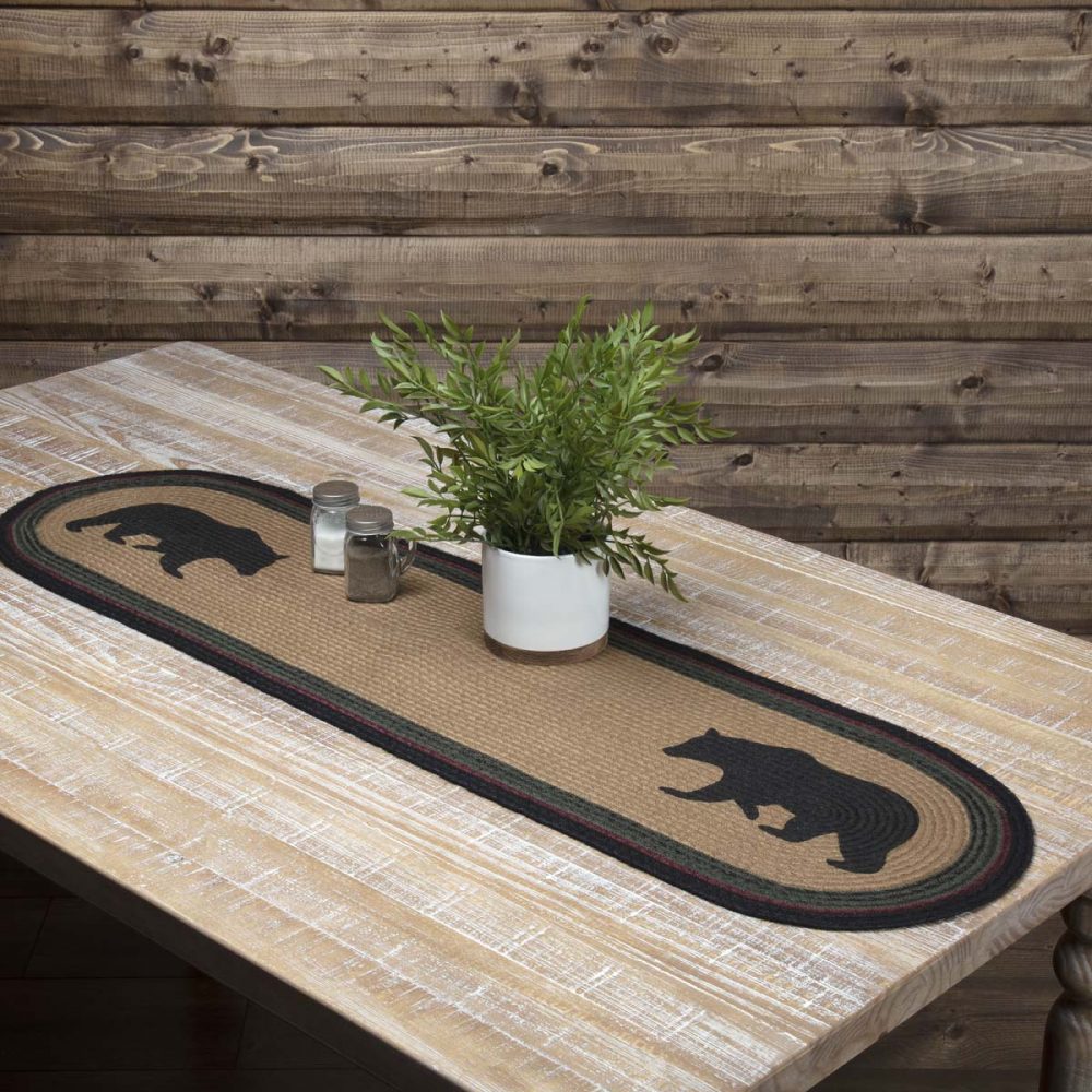 Wyatt Stenciled Bear Jute Runner Oval 13x48