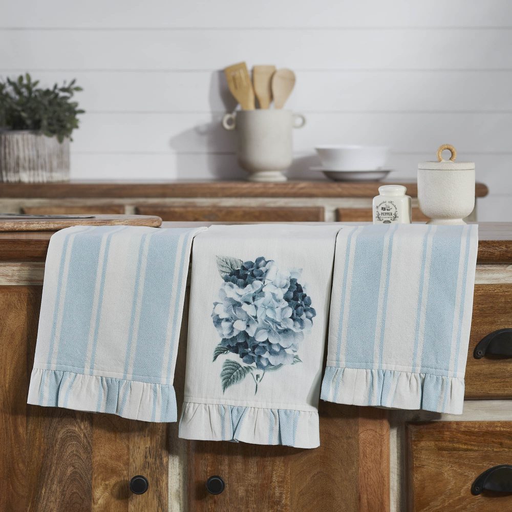 Finders Keepers Hydrangea Ruffled Tea Towel Set of 3 19x28