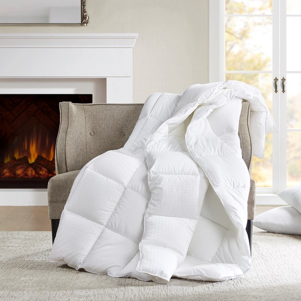 Croscill Signature Dobby Cotton Down Alternative Comforter in White, Full/Queen CC10-0017