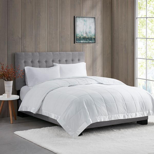 Madison Park Windom Lightweight Down Alternative Blanket with Satin Trim in White, Full/Queen MP51-1614