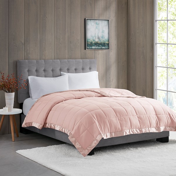 Madison Park Windom Lightweight Down Alternative Blanket with Satin Trim in Blush, Twin MP51-5154