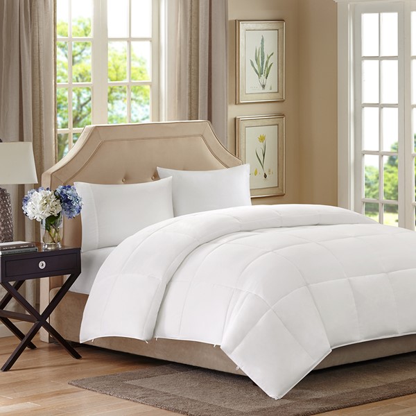 Sleep Philosophy Benton All Season 2 in 1 Down Alternative Comforter in White, Full/Queen BASI10-0257