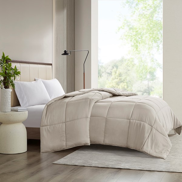 Madison Park Winfield 300 Thread Count Cotton Shell Luxury Down Alternative Comforter in Tan, Full/Queen MP10-8362