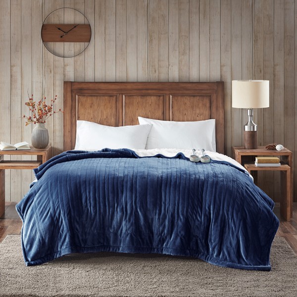 Woolrich Heated Plush to Berber Blanket in Indigo, King WR54-1762