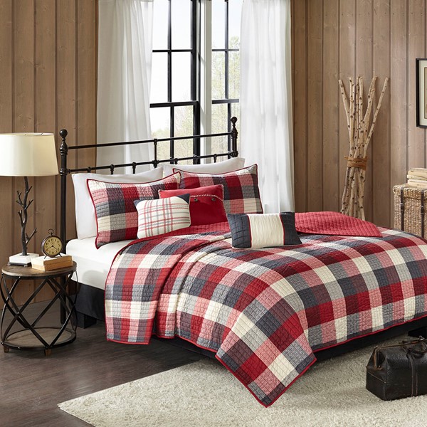 Madison Park Ridge 6 Piece Printed Herringbone Quilt Set with Throw Pillows in Red, Full/Queen MP13-4674