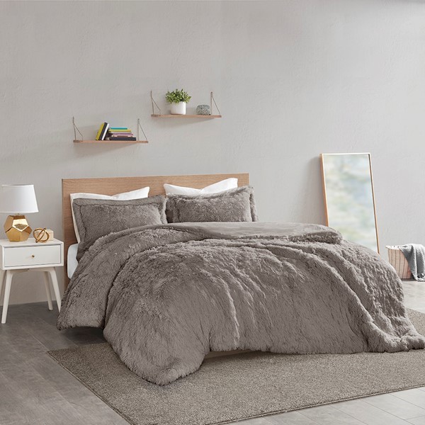 Intelligent Design Malea Shaggy Fur Duvet Cover Set in Grey, King ID12-1928