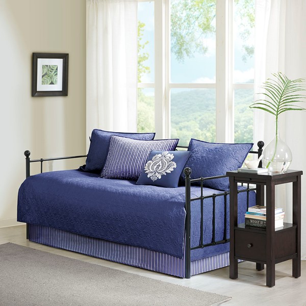 Madison Park Quebec 6 Piece Reversible Daybed Cover Set in Navy, Daybed MP13-4971