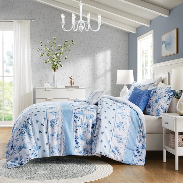 Intelligent Design Christa Floral Striped Comforter Set in Blue, Full/Queen ID10-2327