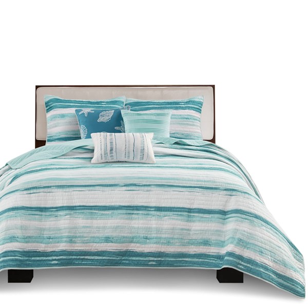 Madison Park Marina 6 Piece Printed Quilt Set with Throw Pillows in Aqua, King/Cal King MP13-7949