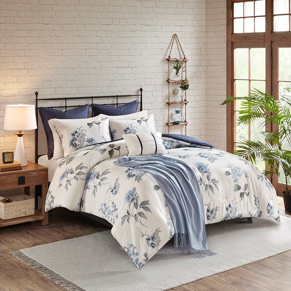 Madison Park Zennia 7 Piece Printed Seersucker Comforter Set with Throw Blanket in Blue, King/Cal King MP10-6304