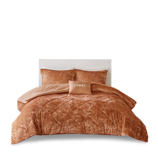 Intelligent Design Felicia Velvet Comforter Set with Throw Pillow in Rust, Full/Queen ID10-2407