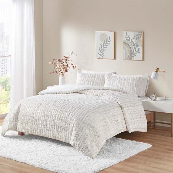 Intelligent Design Naomi Metallic Print Faux Fur Duvet Cover Set in White/Gold, Full/Queen ID12-2246