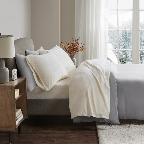 True North by Sleep Philosophy Soloft Plush Micro Plush Sheet Set in Ivory, Full BL20-0446