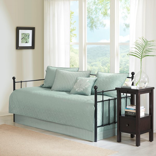 Madison Park Quebec 6 Piece Reversible Daybed Cover Set in Seafoam, Daybed MP13-3979