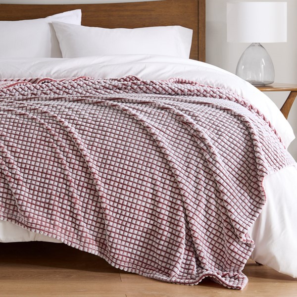 Madison Park Carved Plush Blanket in Red, King MP51-8416