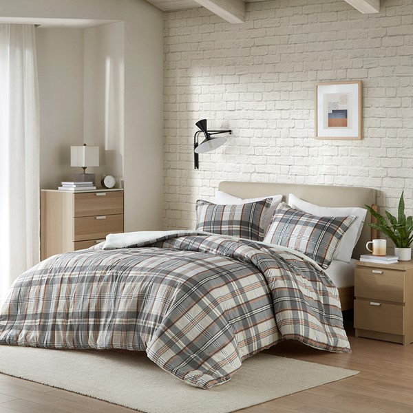 Intelligent Design Blake Plaid Duvet Cover Set in Tan/Gray, Twin/Twin XL ID12-2334