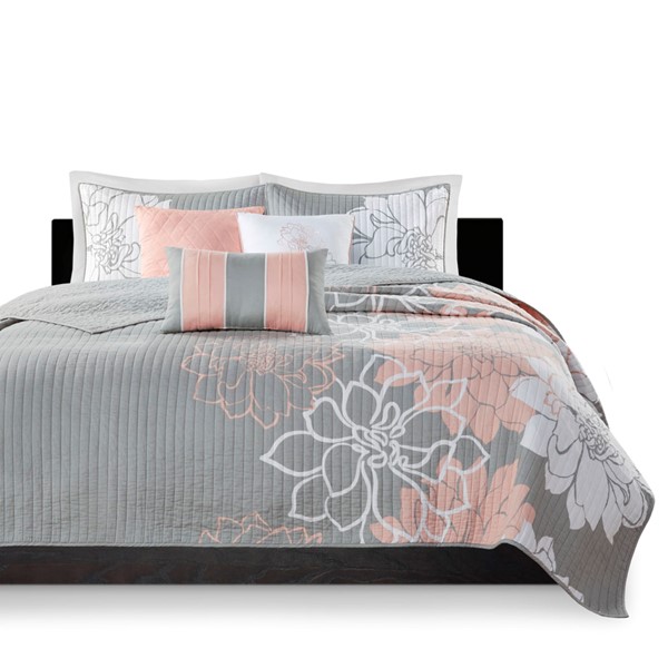 Madison Park Lola 6 Piece Printed Cotton Quilt Set with Throw Pillows in Grey/Peach, King/Cal King MP13-6835