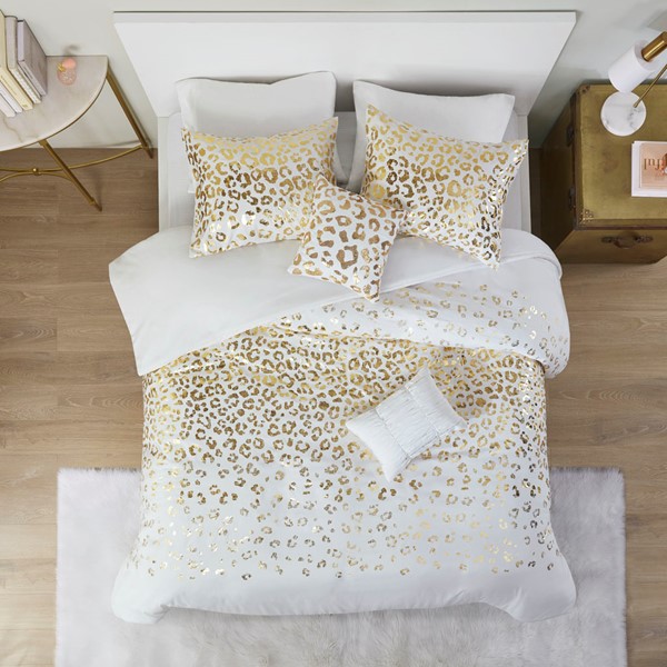 Intelligent Design Lillie Metallic Animal Printed Duvet Cover Set in Ivory/Gold, Twin/Twin XL ID12-1868