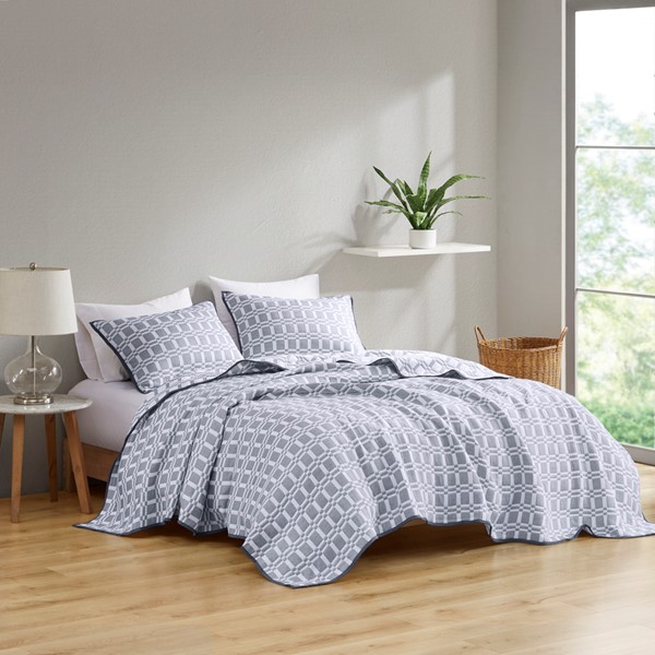 Madison Park Harlow 3 Piece Reversible Matelasse Coverlet Set in Grey, Full/Queen MP13-8307