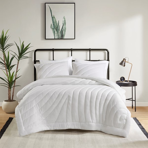 Urban Habitat Juniper Poly Jersey Puffy Comforter Set in White, King/Cal King UH10-2517