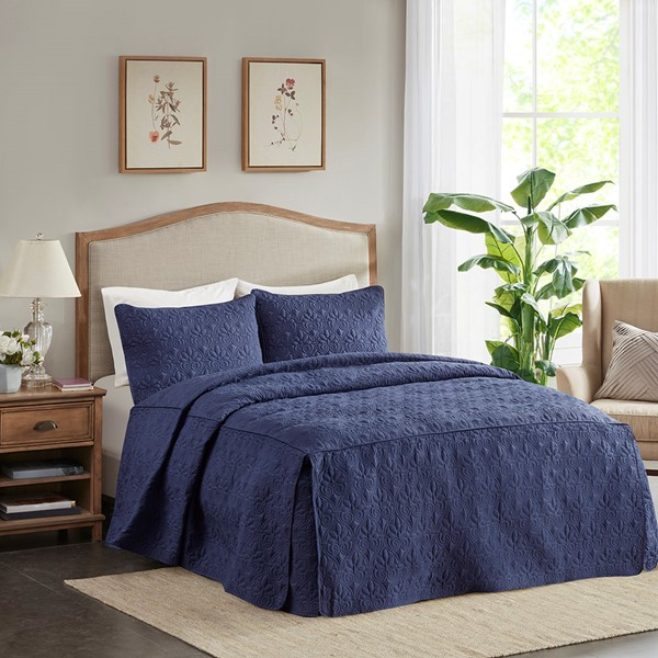 Madison Park Quebec 3 Piece Split Corner Pleated Quilted Bedspread in Navy, Queen MP13-6480