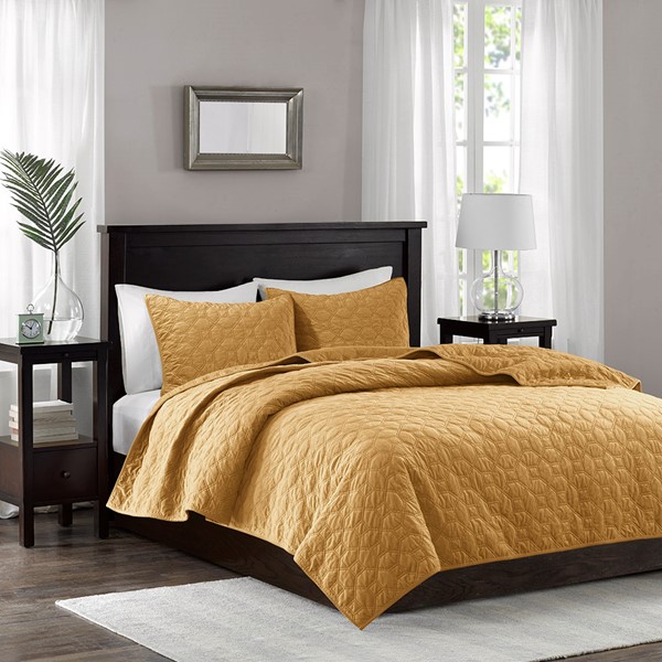 Madison Park Harper 3 Piece Velvet Quilt Set in Mustard, Full/Queen MP13-8009