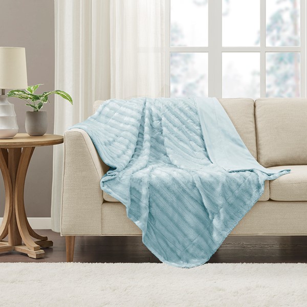 Madison Park Duke Long Fur Throw in Blue, 50x60" MP50-5784