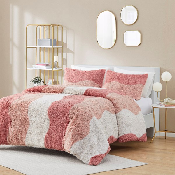 Intelligent Design Cassie Ombre Shaggy Faux Fur Duvet Cover Set in Blush Multi, Full/Queen ID12-2359