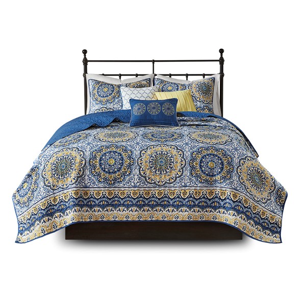 Madison Park Tangiers 6 Piece Reversible Quilt Set with Throw Pillows in Blue, King/Cal King MP13-784