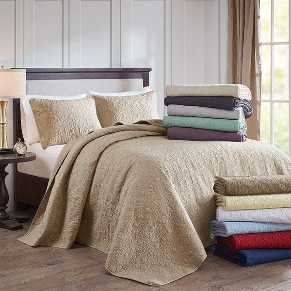 Madison Park Quebec Reversible Bedspread Set in Mocha, Queen MP13-6497