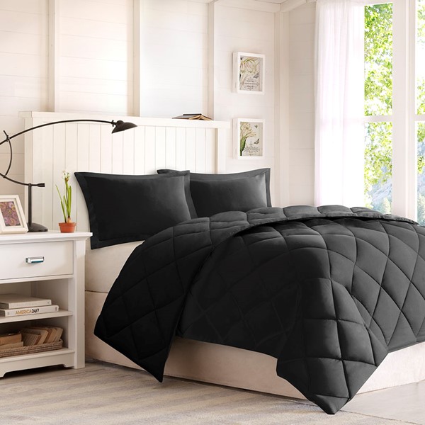 Madison Park Essentials Larkspur 3M Scotchgard Reversible Down Alt Comforter Set in Black/Black, Full/Queen BASI10-0282