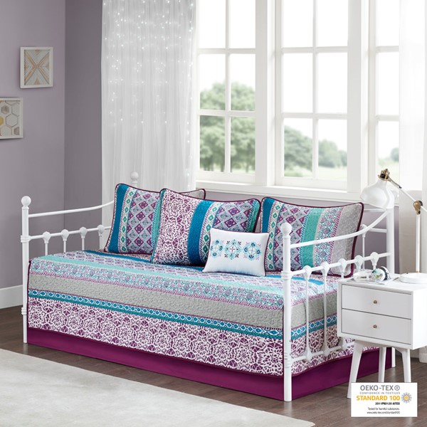 Intelligent Design Carly Reversible 6 Piece Daybed Set in Purple, Daybed ID13-1414