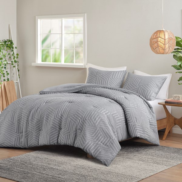 Urban Habitat Bentley 3 Piece Matelasse Jacquard Comforter Set in Grey-Blue, King/Cal King UH10-2491