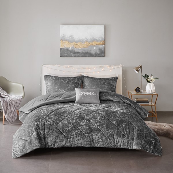 Intelligent Design Felicia Velvet Comforter Set with Throw Pillow in Grey, Full/Queen ID10-1792