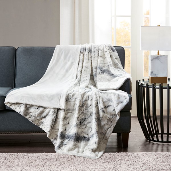 Madison Park Sachi Oversized Faux Fur Throw in Grey, 60x70" MP50-4906