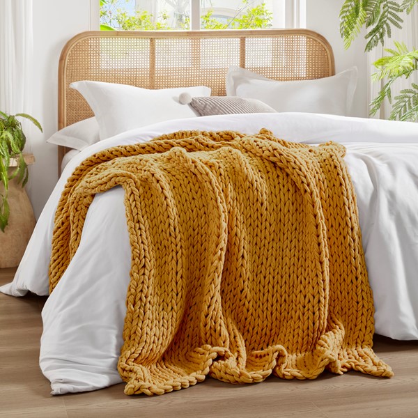 Madison Park Chunky Double Knit Handmade Throw Blanket in Yellow, 50x60" MP50-8215