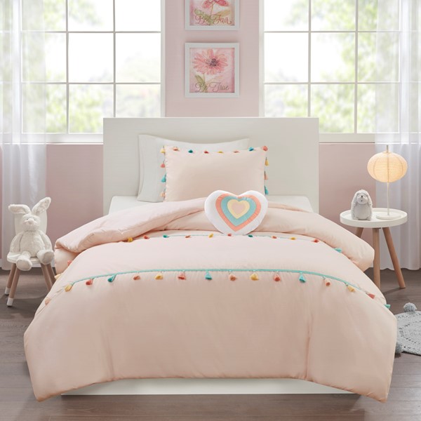 Mi Zone Kids Tessa Tassel Comforter Set with Heart Shaped Throw Pillow in Blush, Full/Queen MZK10-262