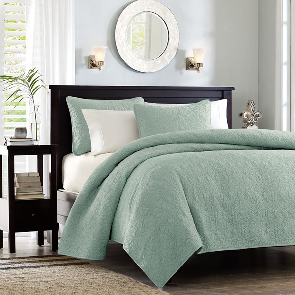 Madison Park Quebec Reversible Quilt Set in Seafoam, Full/Queen MP13-153