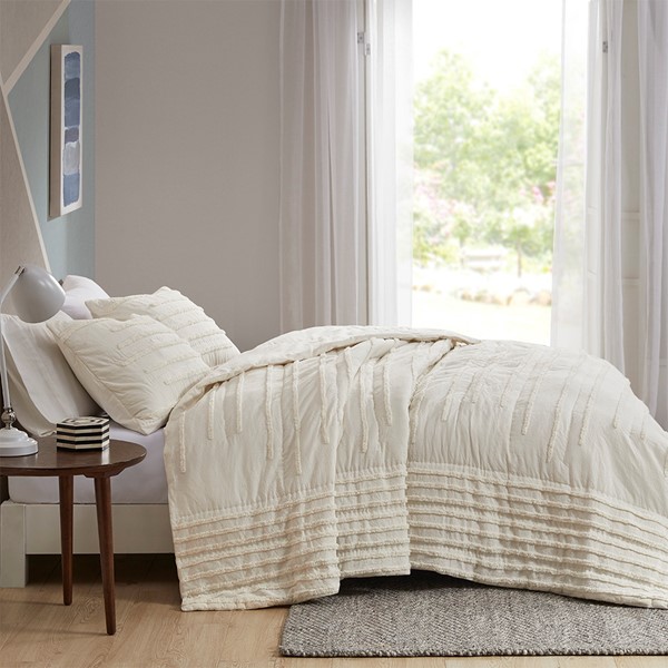 Urban Habitat Mercer 3 Piece Cotton Quilt Set with Chenille Trims in Ivory, Full/Queen UH13-2321